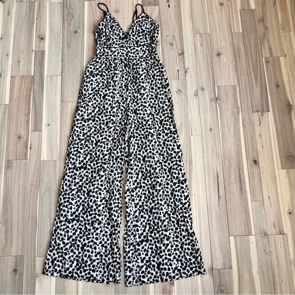 INC International Concepts 
Cotton Printed Piped-Trim jumpsuit, size M - Picture 2 of 11